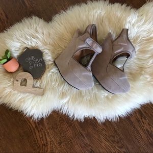 L.A.M.B Caitlyn T-Strap Wedge